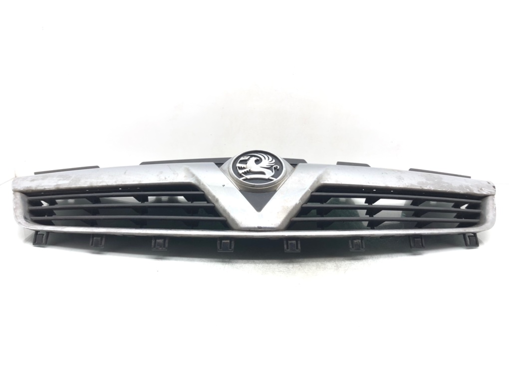 Решетка радиатора для Opel Zafira, 2007 г. 1.9 CDTi дизель б/у — фото 2
