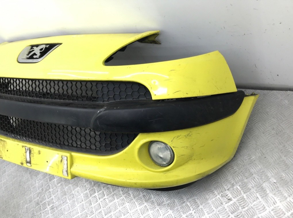 Бампер передний для Peugeot 1007, 2007 г. 1.4 i бензин б/у — фото 3