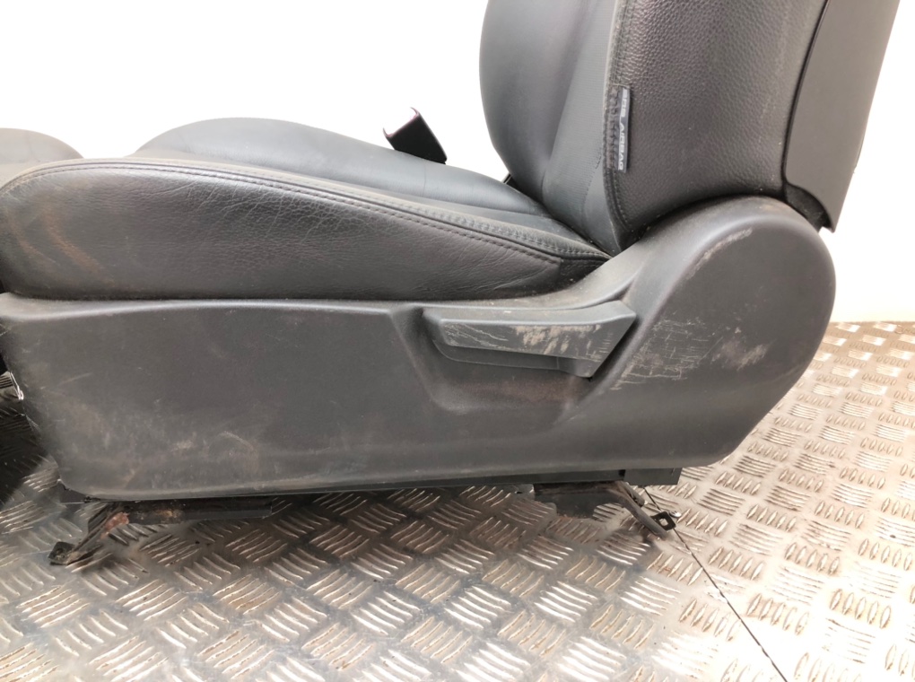 Салон (комплект сидений) для Subaru Outback, 2010 г. 2.0 TD дизель б/у — фото 9