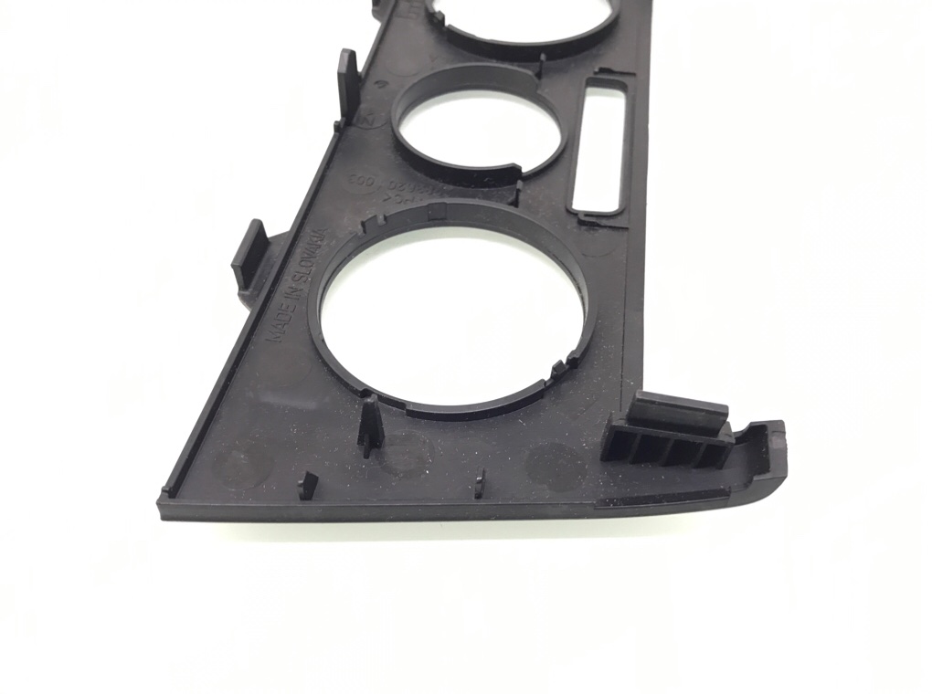Рамка блока управления печки/климат-контроля для Skoda Rapid, 2014 г. 1.2 TSI бензин б/у — фото 3