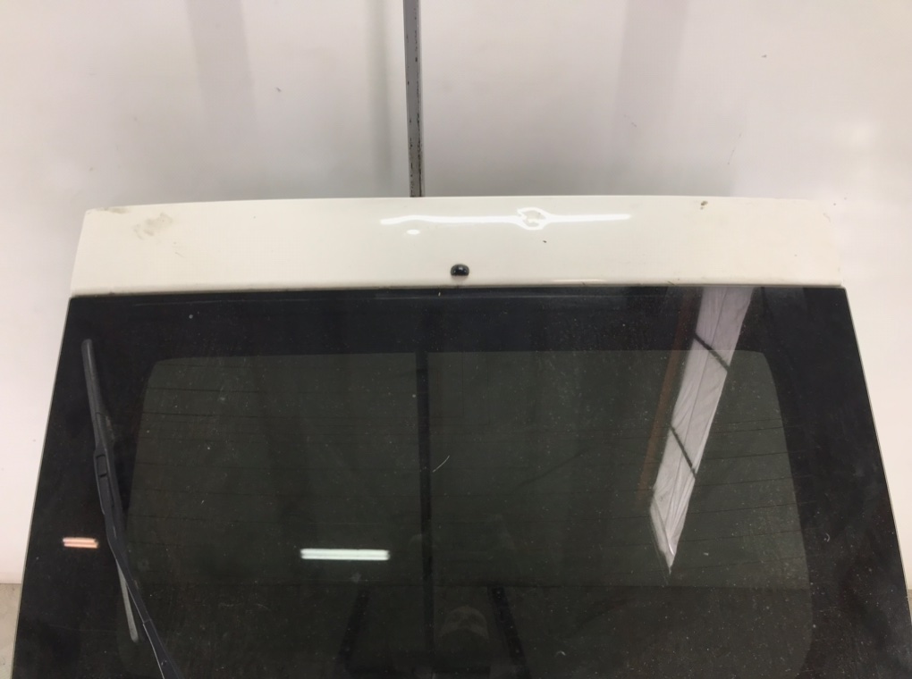 Крышка багажника для Toyota Prius, 2011 г. 1.8 i бензин б/у — фото 2