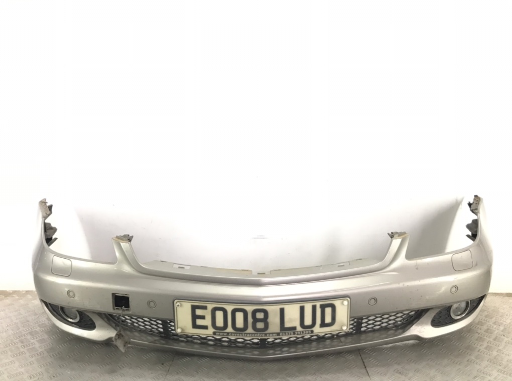 Бампер передний для Mercedes CLS W219, 2008 г. 3.0 CDi дизель б/у