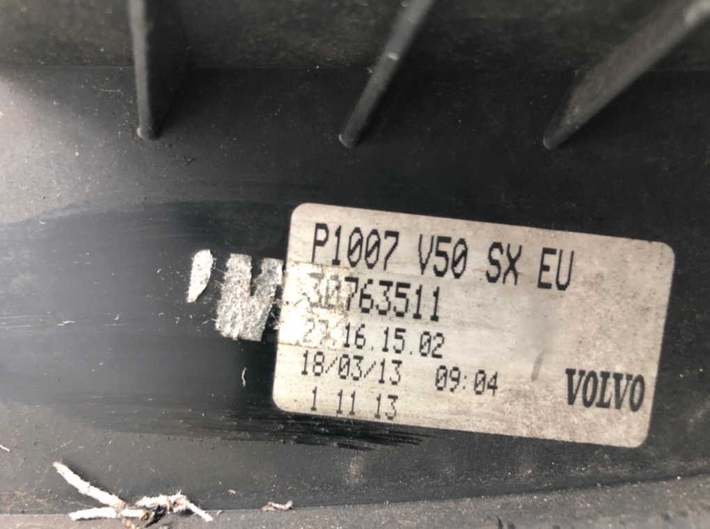 Фонарь задний левый для Volvo V50, 2008 г. 2.0 TD дизель б/у — фото 6