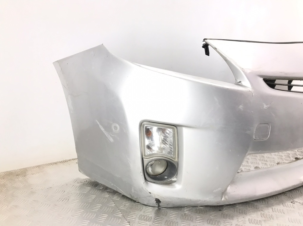 Бампер передний для Toyota Prius, 2011 г. 1.8 i бензин б/у — фото 2