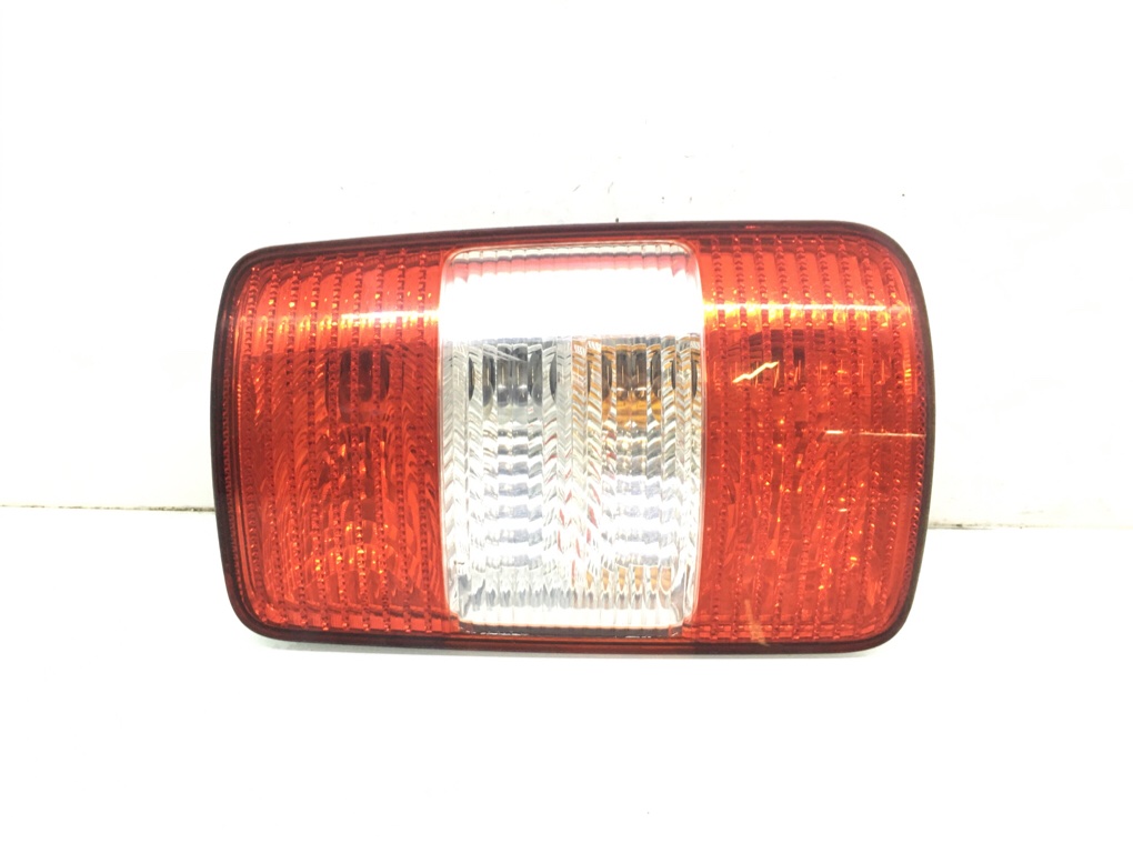 Фонарь задний правый для Volkswagen Caddy, 2009 г. 2.0 SDi дизель б/у