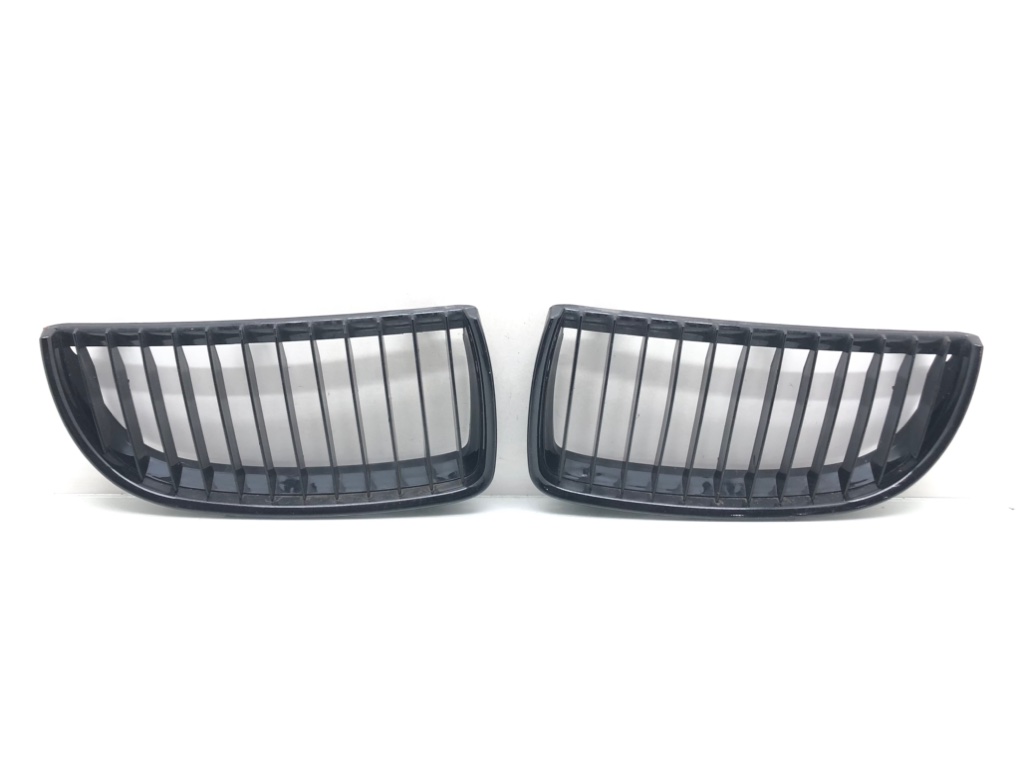 Решетка радиатора для BMW 3 E90/E91/E92/E93, 2006 г. 2.0 i бензин б/у