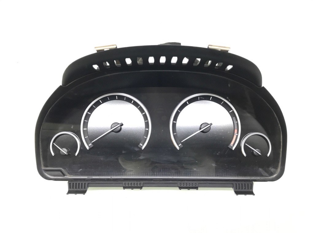 Щиток приборов (приборная панель) для BMW 7 F01/F02, 2011 г. 3.0 TD дизель б/у