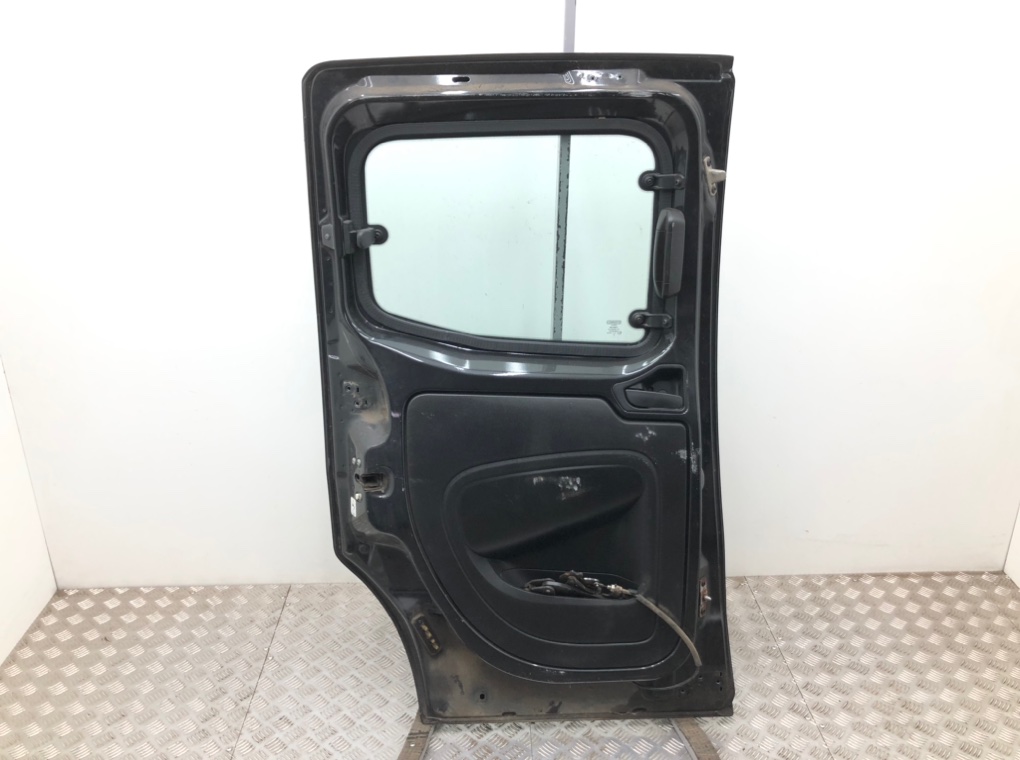 Дверь сдвижная левая для Peugeot Bipper, 2012 г. 1.3 HDi дизель б/у — фото 2