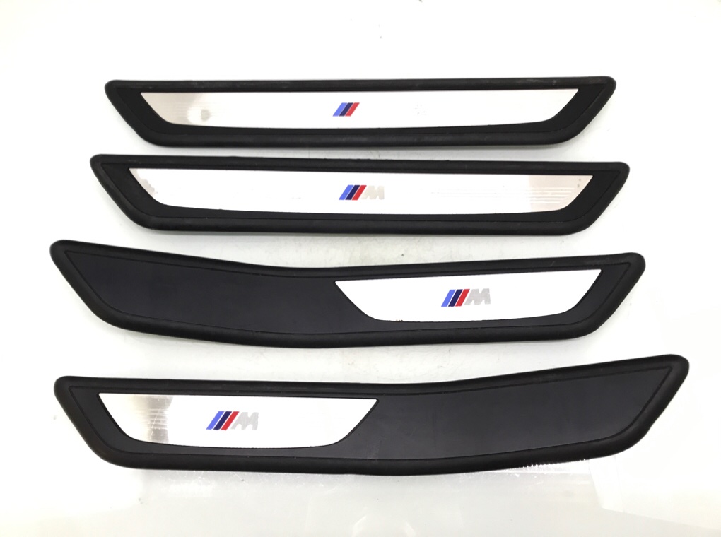Накладка на порог для BMW 7 F01/F02, 2011 г. 3.0 TD дизель б/у