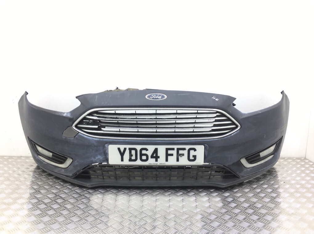 Бампер передний для Ford Focus, 2015 г. 1.6 TDCi дизель б/у