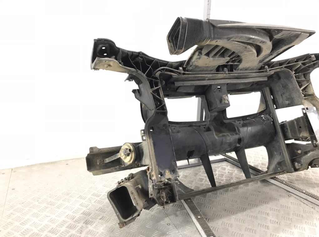 Панель передняя (телевизор) для BMW 3 E90/E91/E92/E93, 2006 г. 2.0 i бензин б/у — фото 6