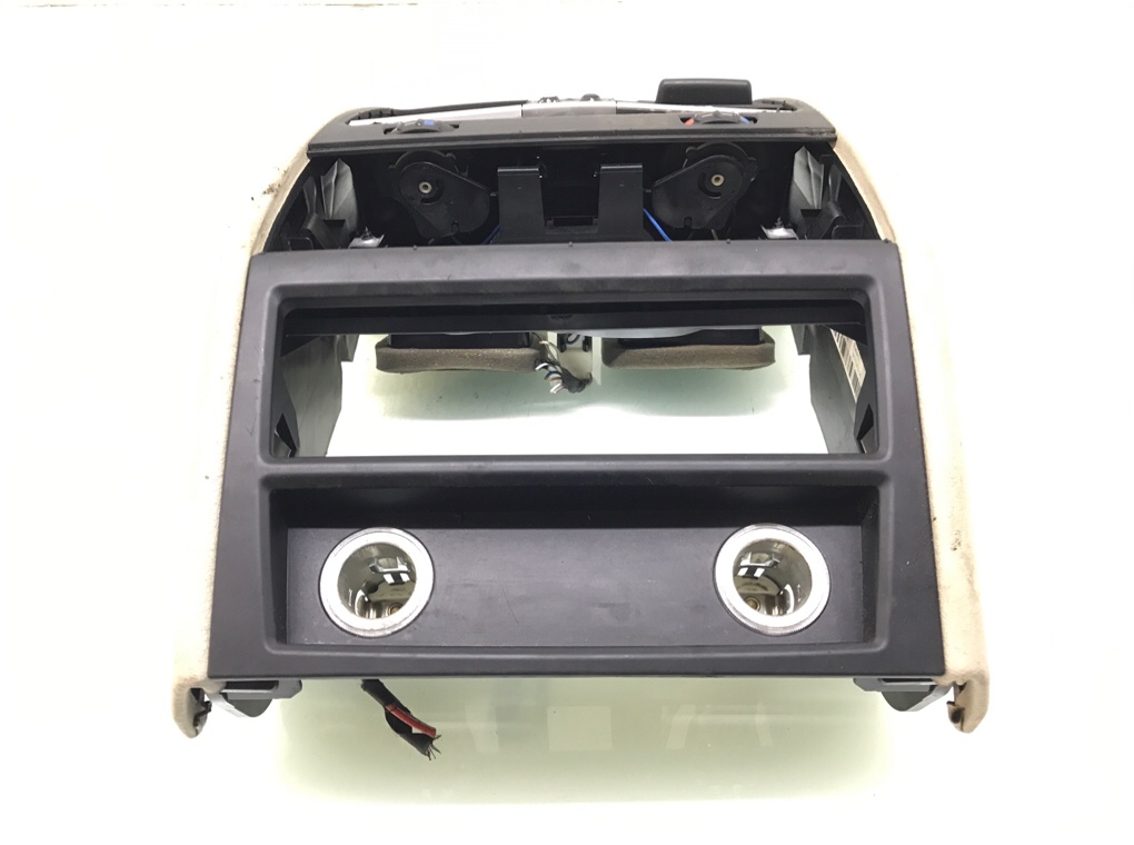 Дефлектор обдува салона для BMW 7 F01/F02, 2011 г. 3.0 TD дизель б/у — фото 4