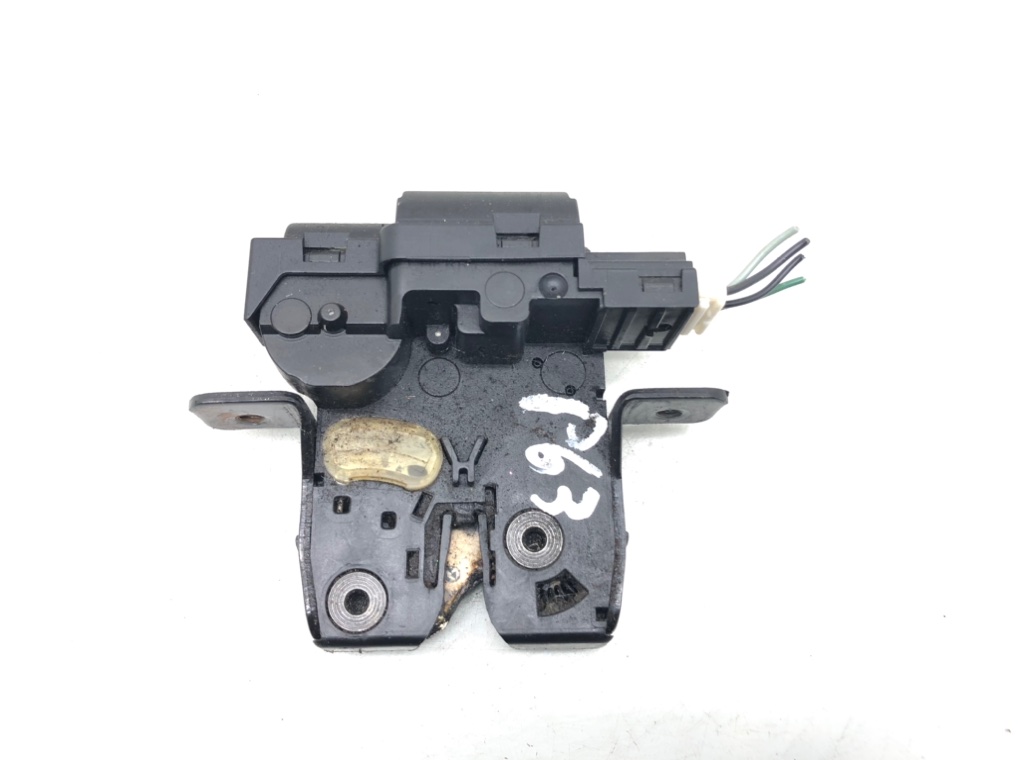 Замок багажника для Nissan Qashqai, 2010 г. 1.5 DCi дизель б/у