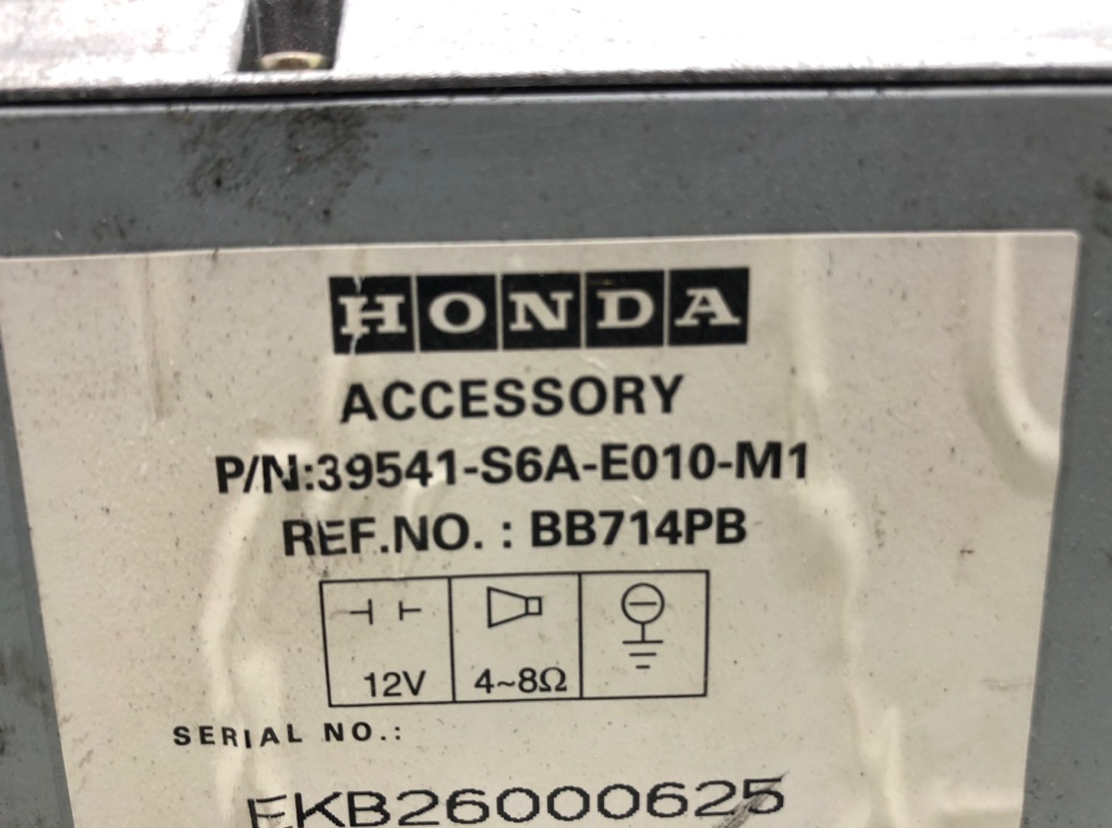 Магнитола для Honda CR-V, 2006 г. 2.0 i бензин б/у — фото 7
