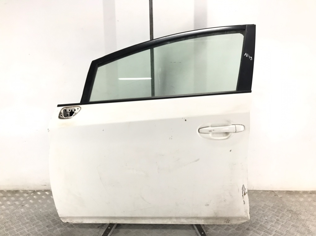 Дверь передняя левая для Toyota Prius, 2011 г. 1.8 i бензин б/у