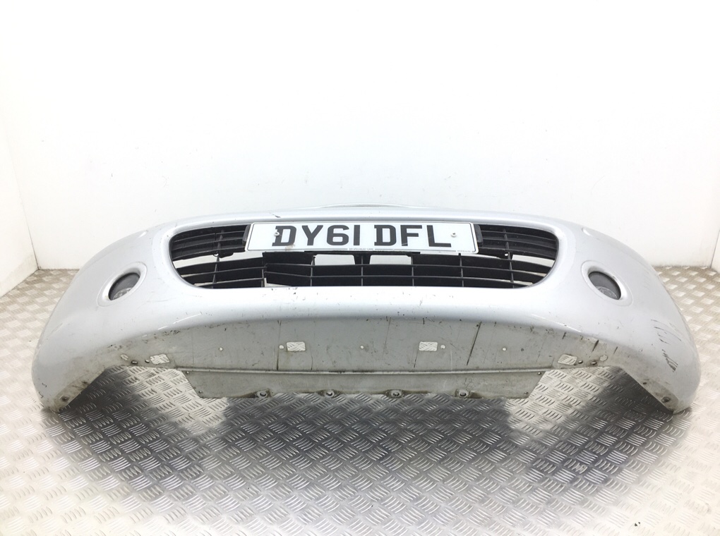 Бампер передний для Nissan Micra, 2011 г. 1.2 i бензин б/у — фото 2