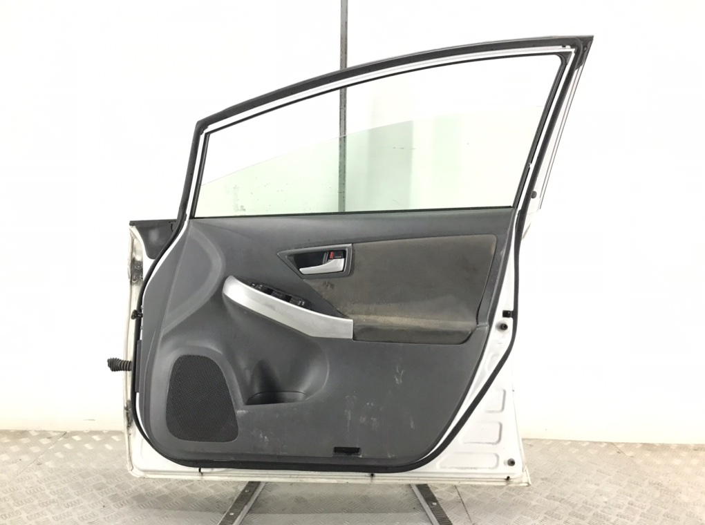 Дверь передняя правая для Toyota Prius, 2011 г. 1.8 i бензин б/у — фото 2