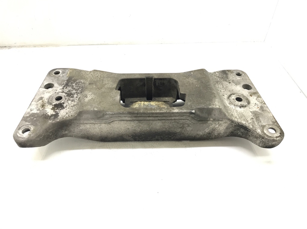 Кронштейн КПП для BMW 5 F10/F11/GT F07, 2010 г. 2.0 D дизель б/у — фото 2