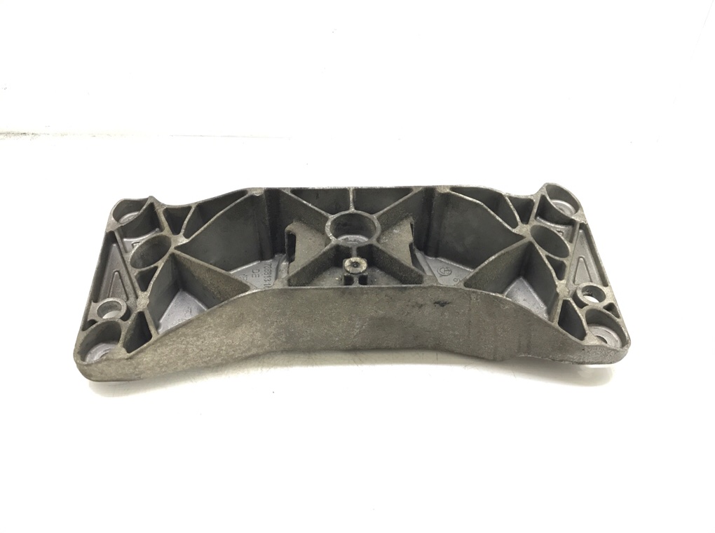 Кронштейн КПП для BMW 5 F10/F11/GT F07, 2010 г. 2.0 D дизель б/у — фото 3