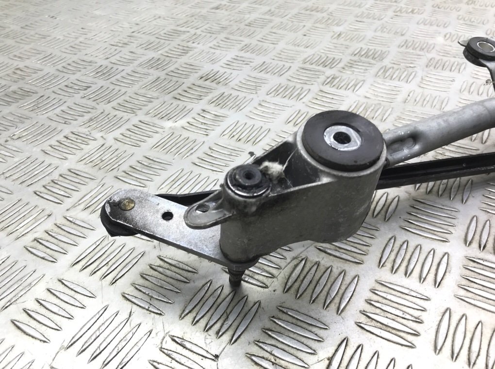 Механизм стеклоочистителя (трапеция дворников) для Mercedes B W245, 2009 г. 2.0 CDi дизель б/у — фото 4