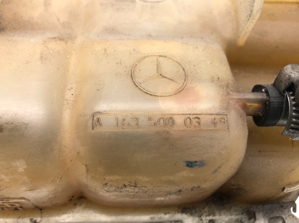 Бачок расширительный для Mercedes ML W163, 1999 г. 3.2 i бензин б/у — фото 6