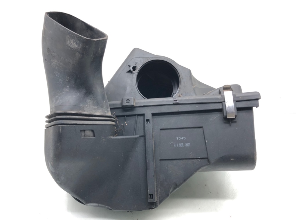 Корпус воздушного фильтра для BMW 3 E90/E91/E92/E93, 2008 г. 2.0 TD дизель б/у — фото 2