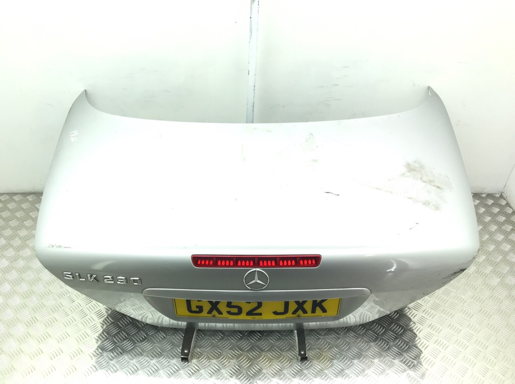 Крышка багажника для Mercedes SLK R170, 2002 г. 2.3 i бензин б/у — фото 2