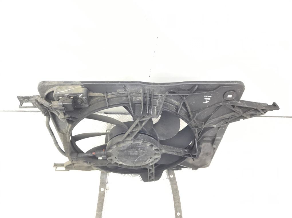 Вентилятор радиатора для Nissan Qashqai, 2010 г. 1.5 DCi дизель б/у — фото 2