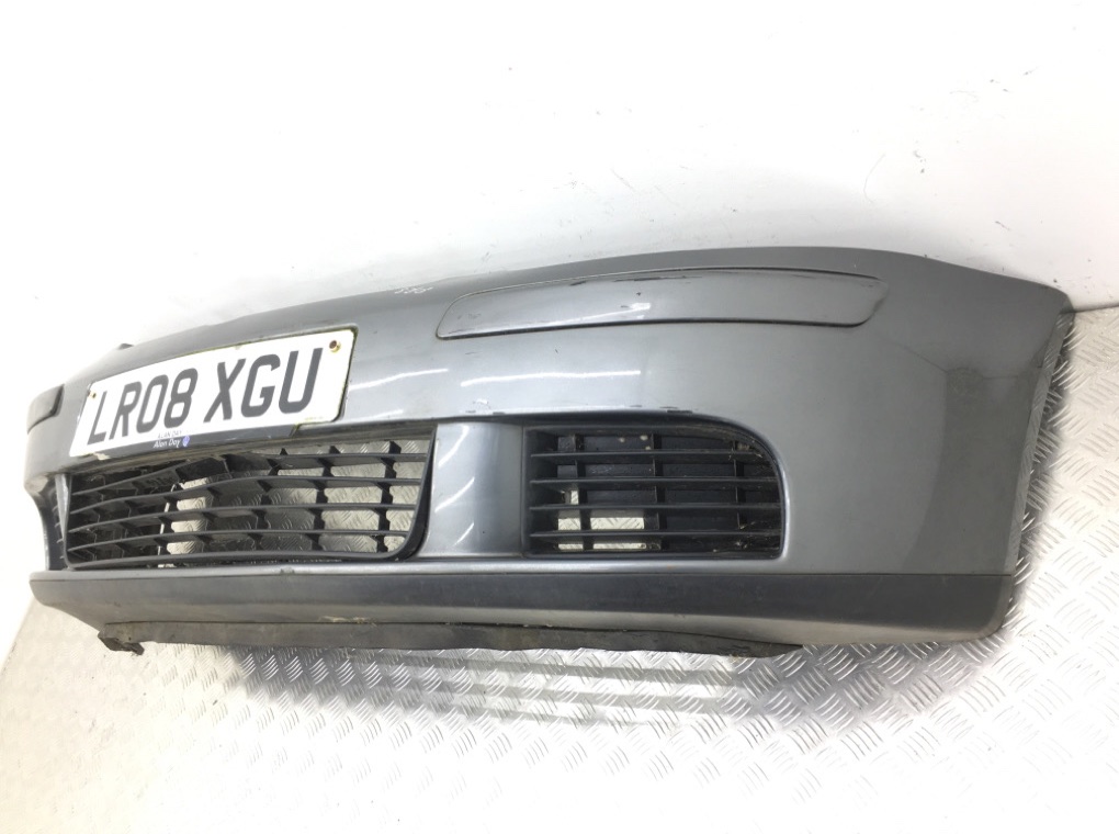 Бампер передний для Volkswagen Golf, 2008 г. 1.4 TSI бензин б/у — фото 4