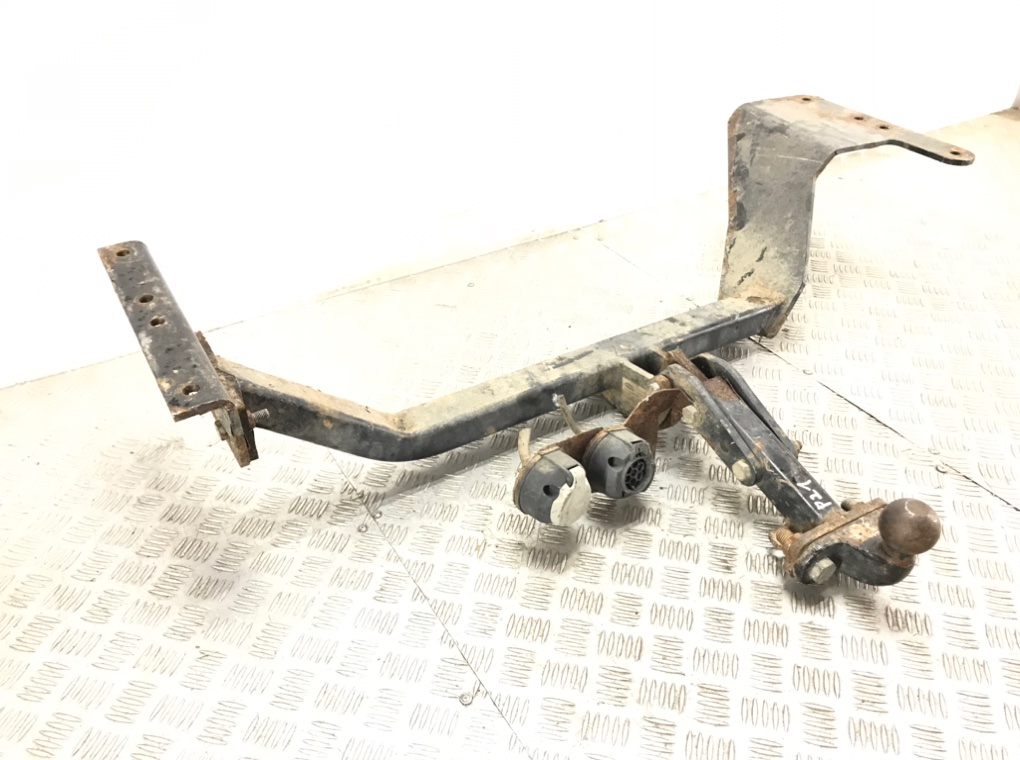 Прицепное устройство (фаркоп) для Honda CR-V, 2006 г. 2.0 i бензин б/у — фото 2