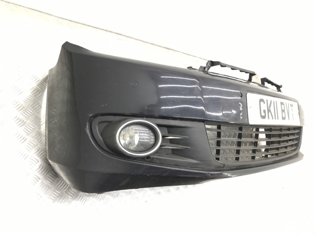 Бампер передний для Volkswagen Golf, 2011 г. 1.6 TDi дизель б/у — фото 3