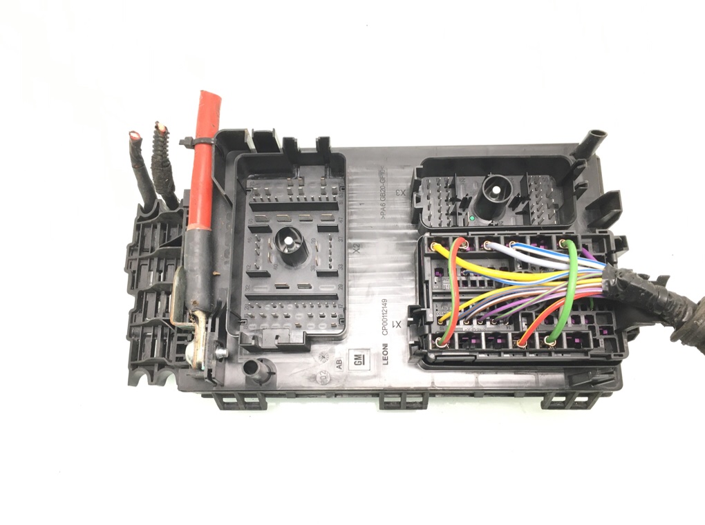 Блок предохранителей для Opel Astra, 2010 г. 1.7 CDTi дизель б/у — фото 4