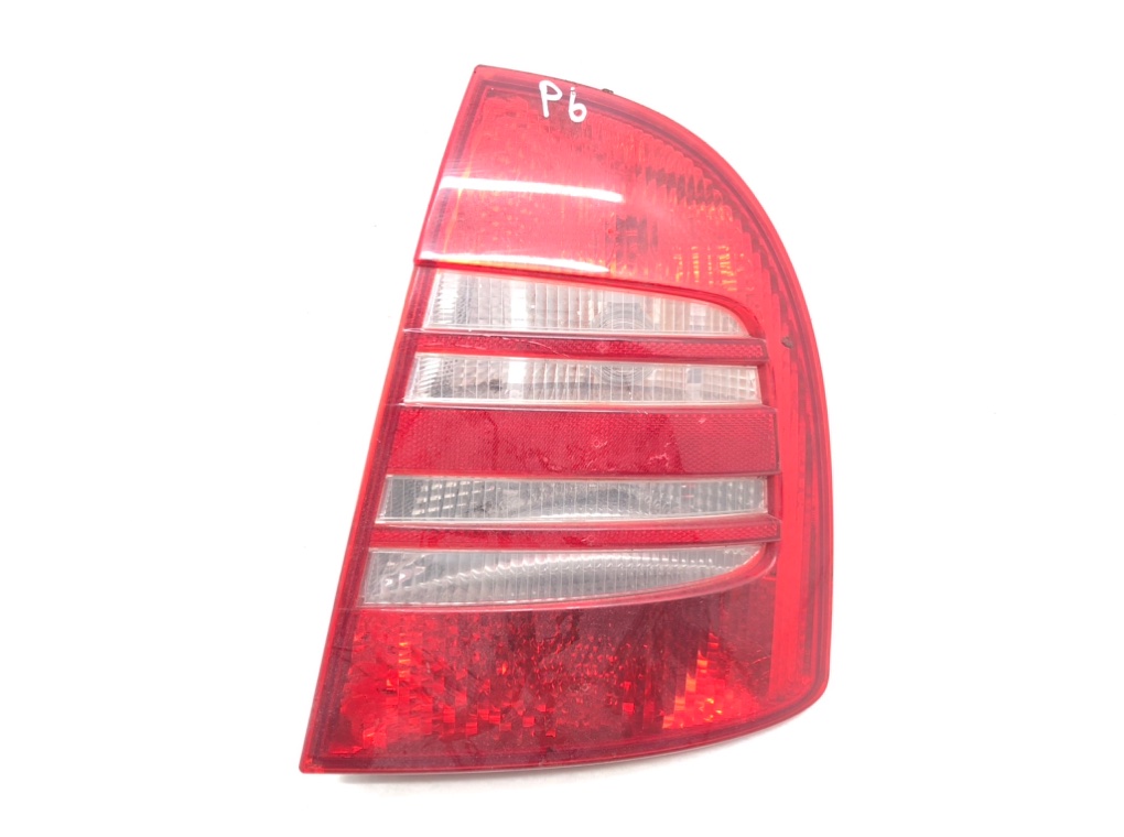 Фонарь задний правый для Skoda Superb, 2006 г. 2.0 i бензин б/у