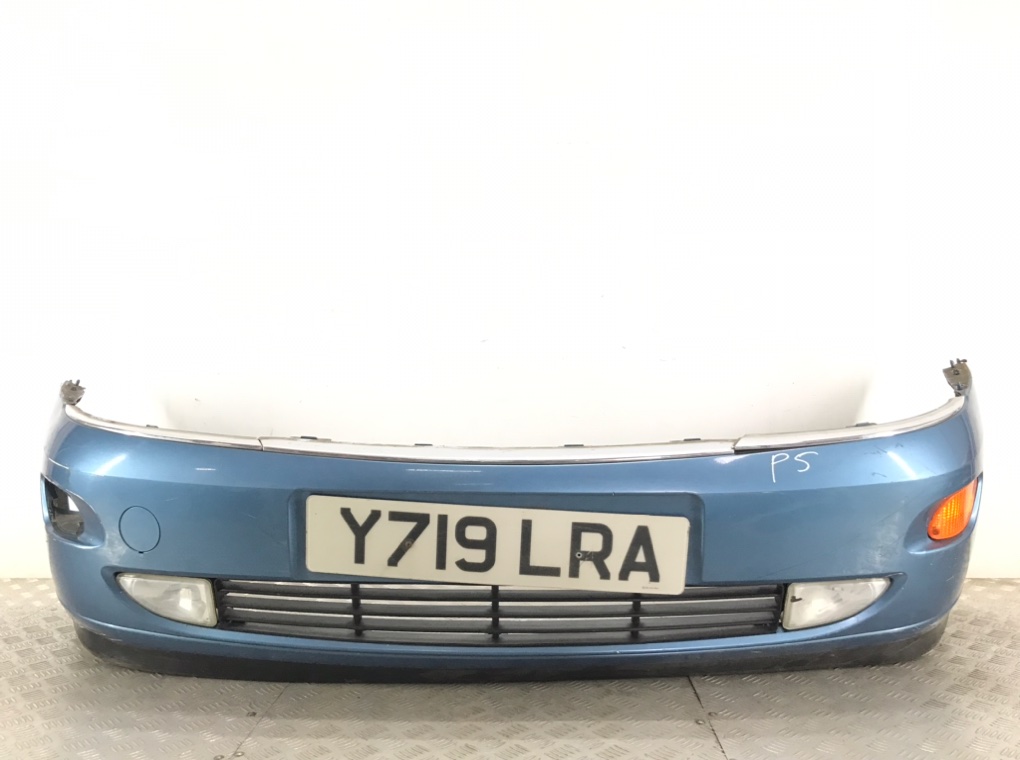 Бампер передний для Ford Focus, 2001 г. 1.8 TDDi дизель б/у