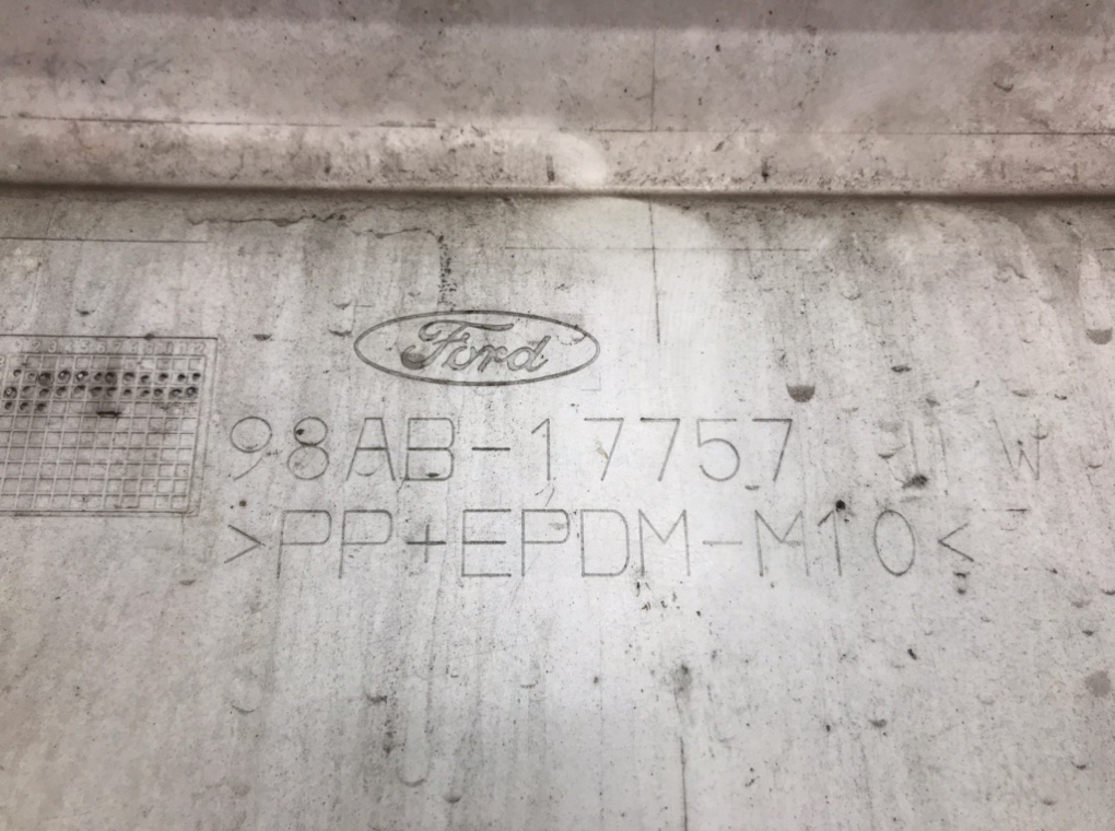 Бампер передний для Ford Focus, 2001 г. 1.8 TDDi дизель б/у — фото 8