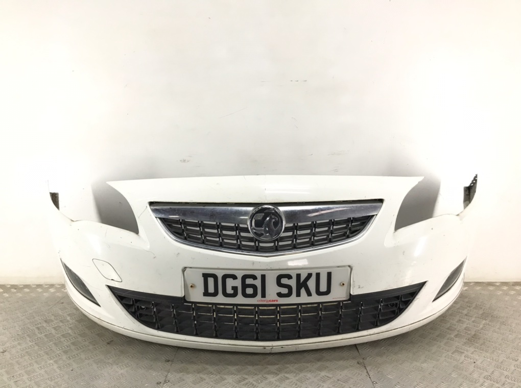 Бампер передний для Opel Astra, 2011 г. 1.6 i бензин б/у