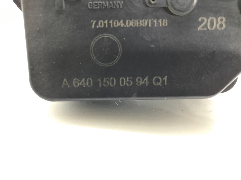 Сервопривод заслонок впускного коллектора для Mercedes A W169, 2009 г. 2.0 CDi дизель б/у — фото 5