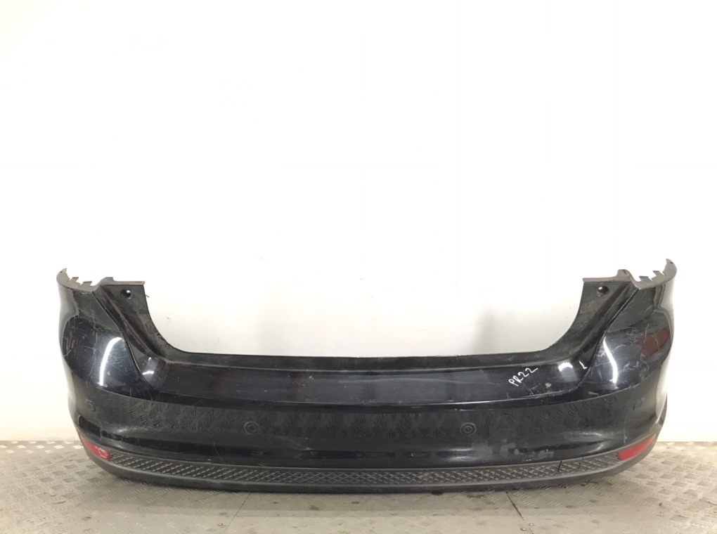 Бампер задний для Ford Focus, 2012 г. 1.6 TDCi дизель б/у