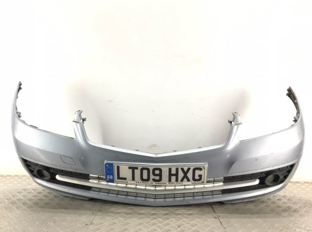 Бампер передний для Mercedes A W169, 2009 г. 2.0 CDi дизель б/у