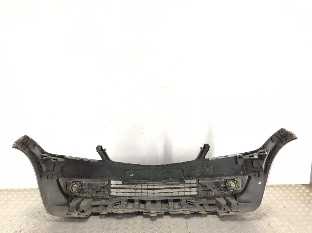 Бампер передний для Mercedes A W169, 2009 г. 2.0 CDi дизель б/у — фото 4