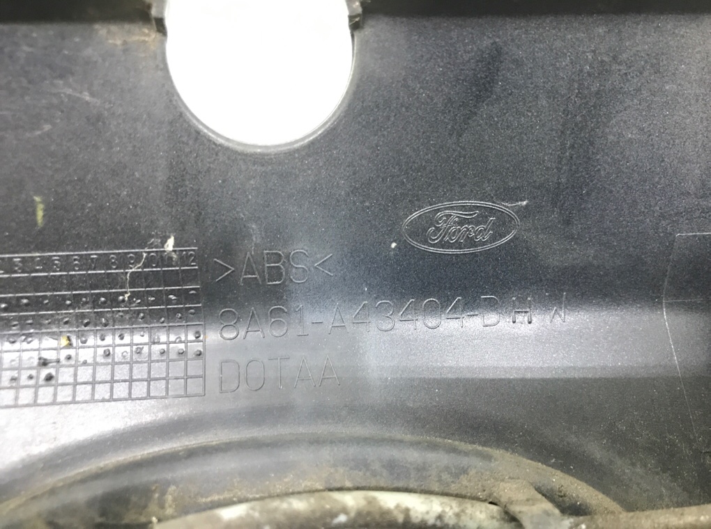 Накладка подсветки номера для Ford Fiesta, 2012 г. 1.2 i бензин б/у — фото 5