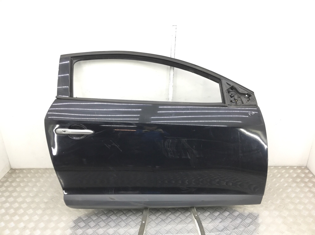 Дверь передняя правая для Renault Megane, 2011 г. 1.4 Ti бензин б/у