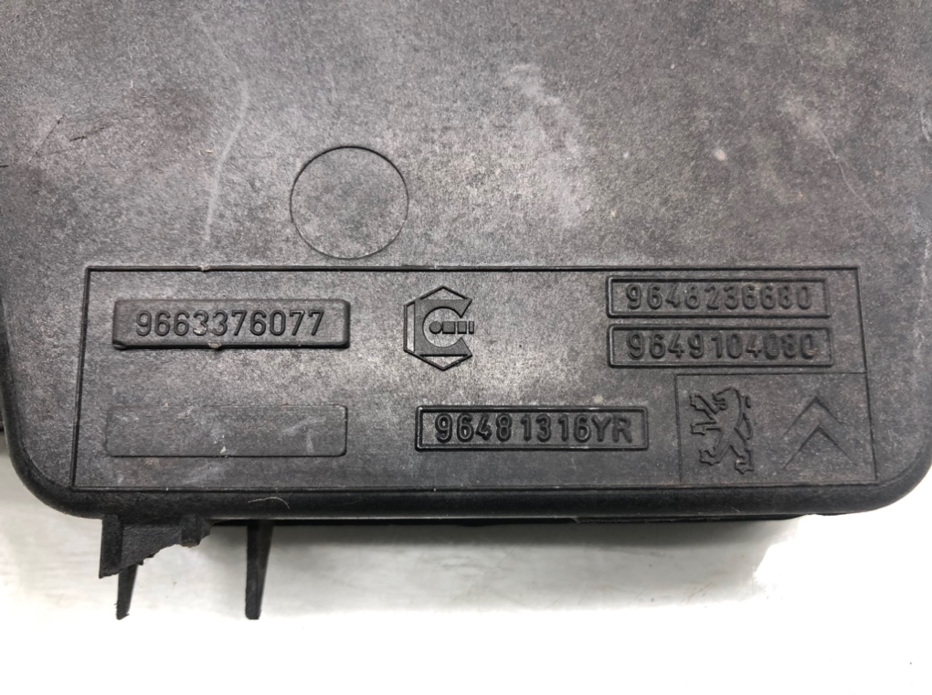 Крепление запаски для Citroen C8, 2006 г. 2.0 HDi дизель б/у — фото 6