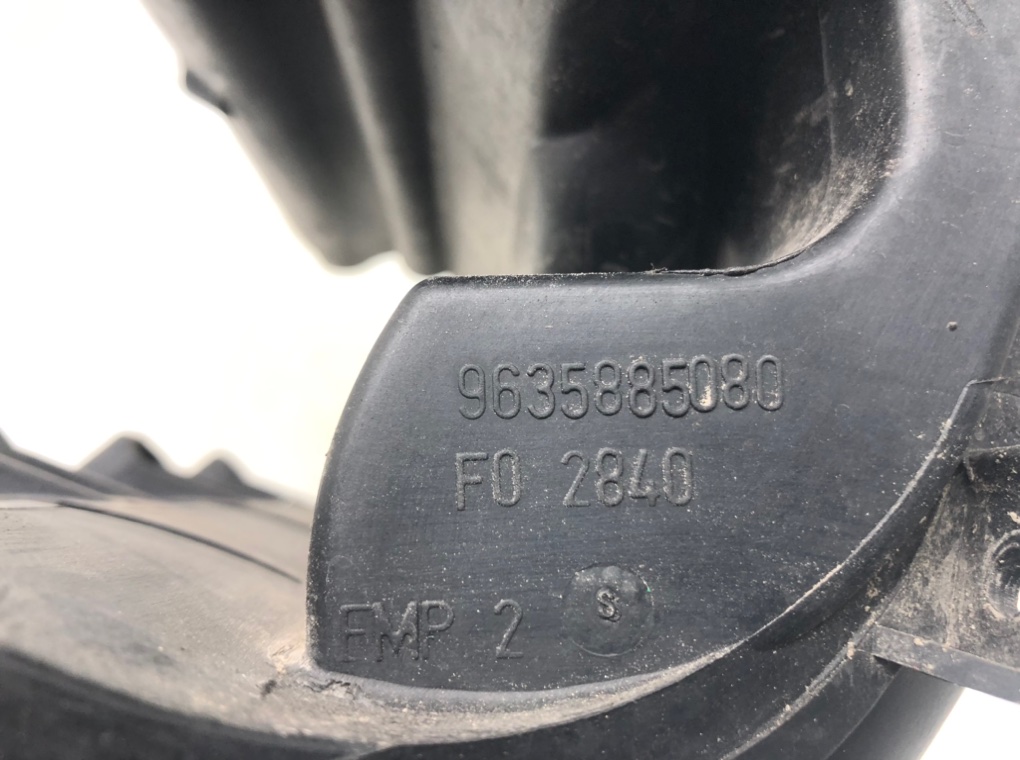 Коллектор впускной для Peugeot 206, 2004 г. 1.6 i бензин б/у — фото 7