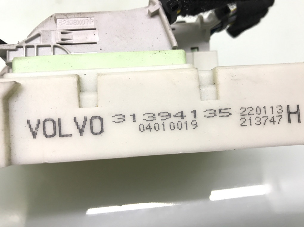 Блок комфорта для Volvo V40, 2013 г. 1.6 TD дизель б/у — фото 5