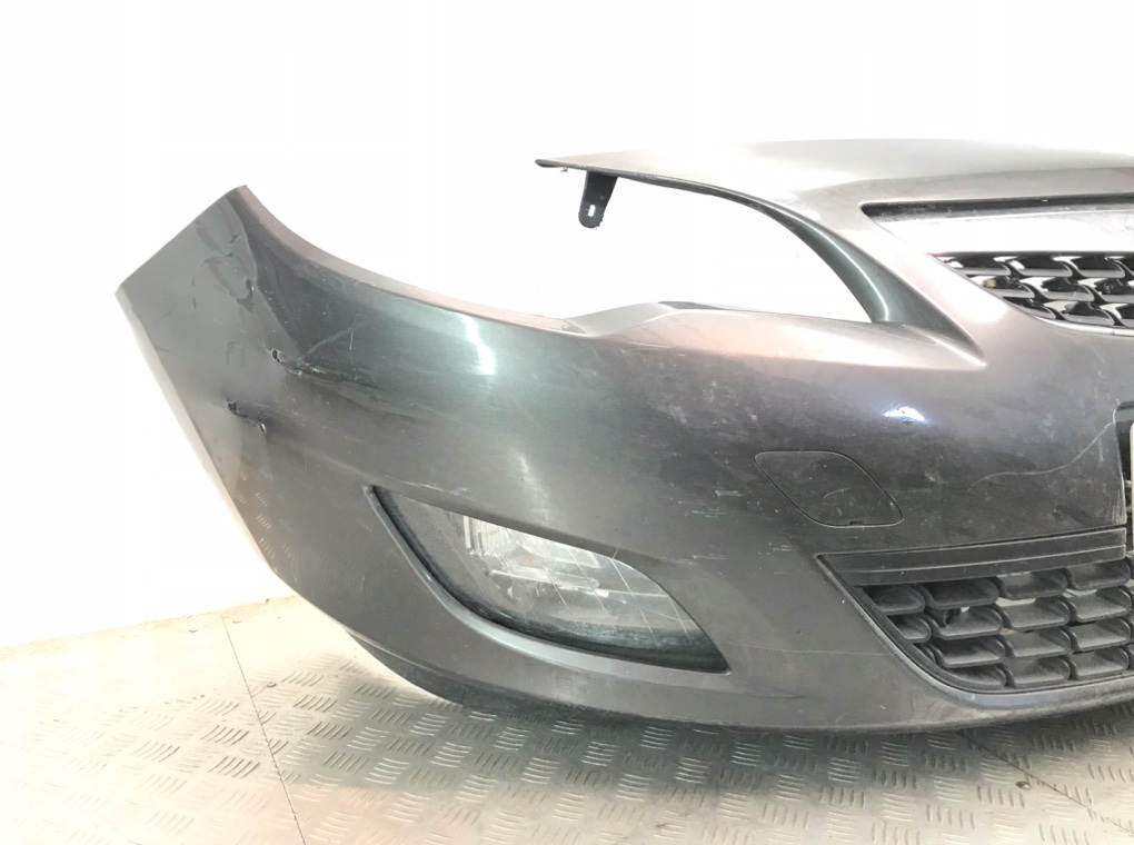 Бампер передний для Opel Astra, 2011 г. 1.7 CDTi дизель б/у — фото 2