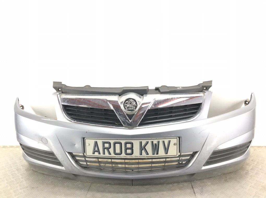Бампер передний для Opel Vectra, 2008 г. 1.9 CDTi дизель б/у