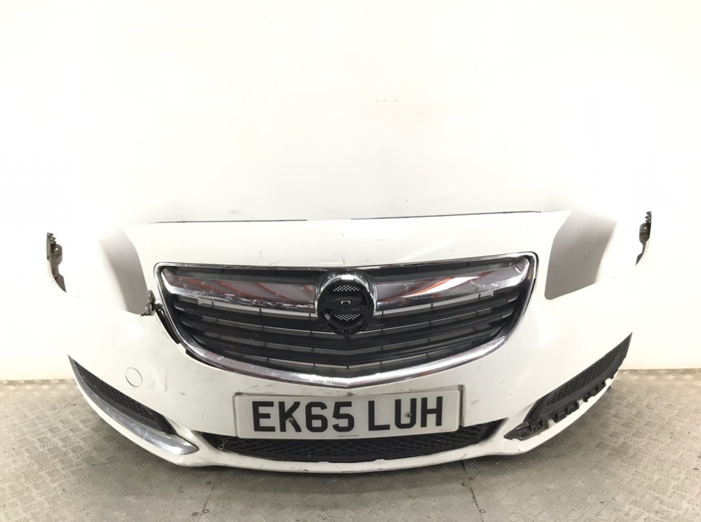 Бампер передний для Opel Insignia, 2015 г. 1.6 CDTi дизель б/у