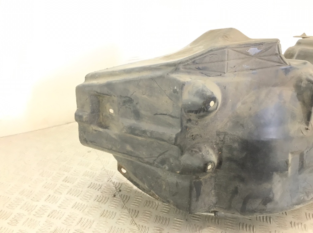 Защита арок передняя правая (подкрылок) для Land Rover Range Rover, 2002 г. 4.6 i бензин б/у — фото 2