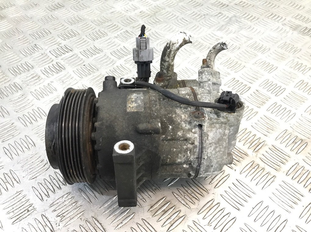 Компрессор кондиционера для Hyundai ix35, 2010 г. 2.0 CRDi дизель б/у